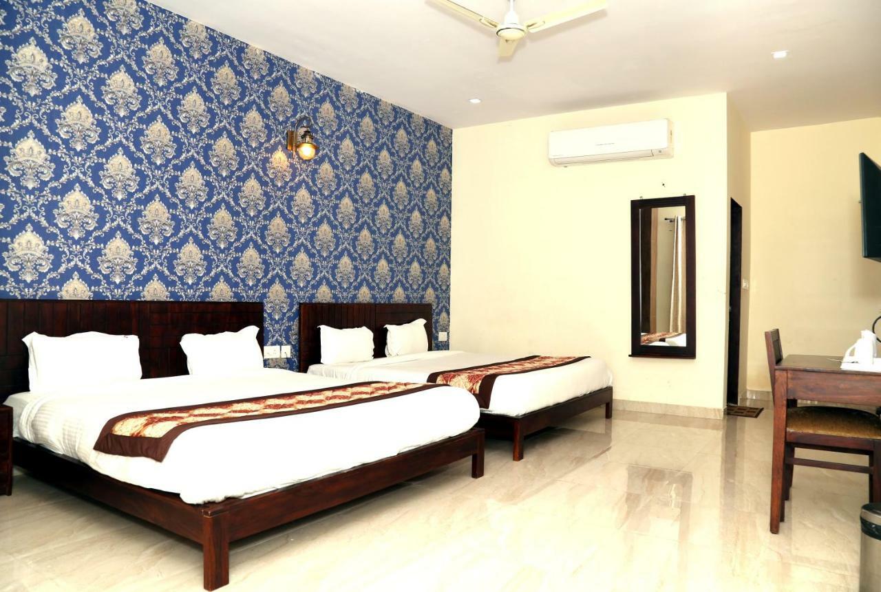 Hotel The Grand Kukas Divisione di Divisione di Jaipur Esterno foto