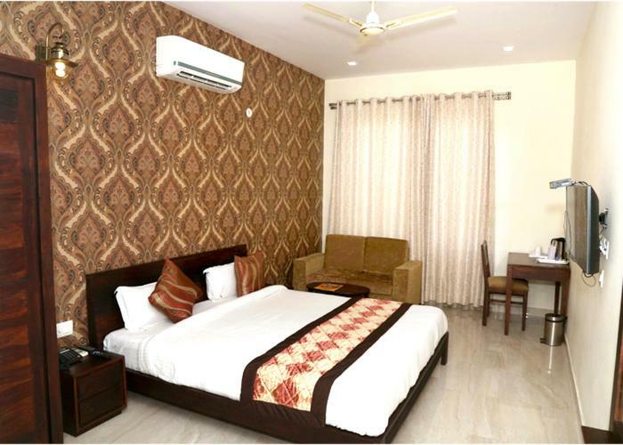 Hotel The Grand Kukas Divisione di Divisione di Jaipur Esterno foto